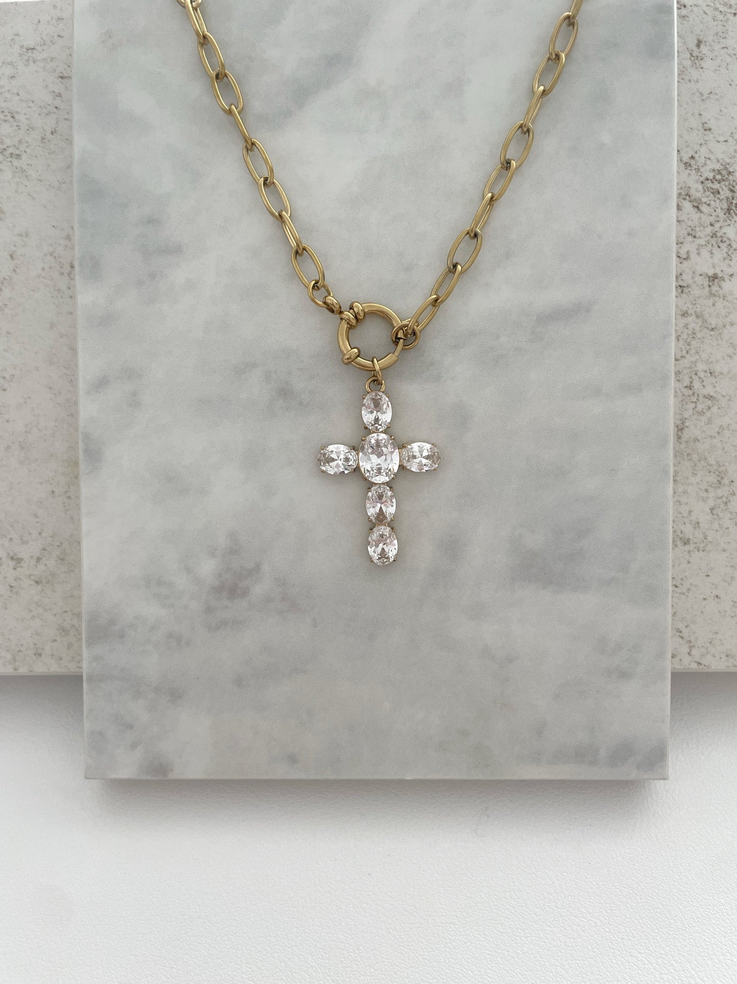 COLLAR CRUZ CRISTAL