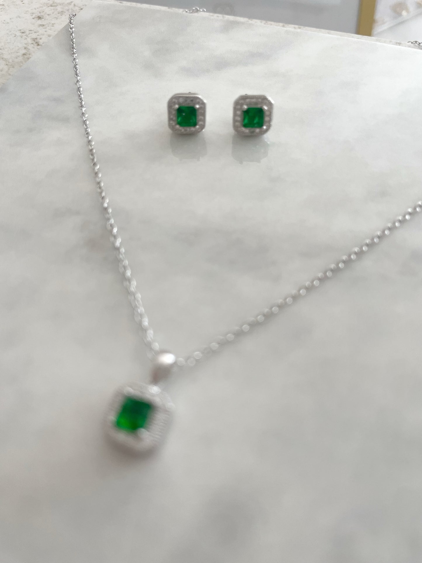 CONJUNTO CIRCONITA LUZ