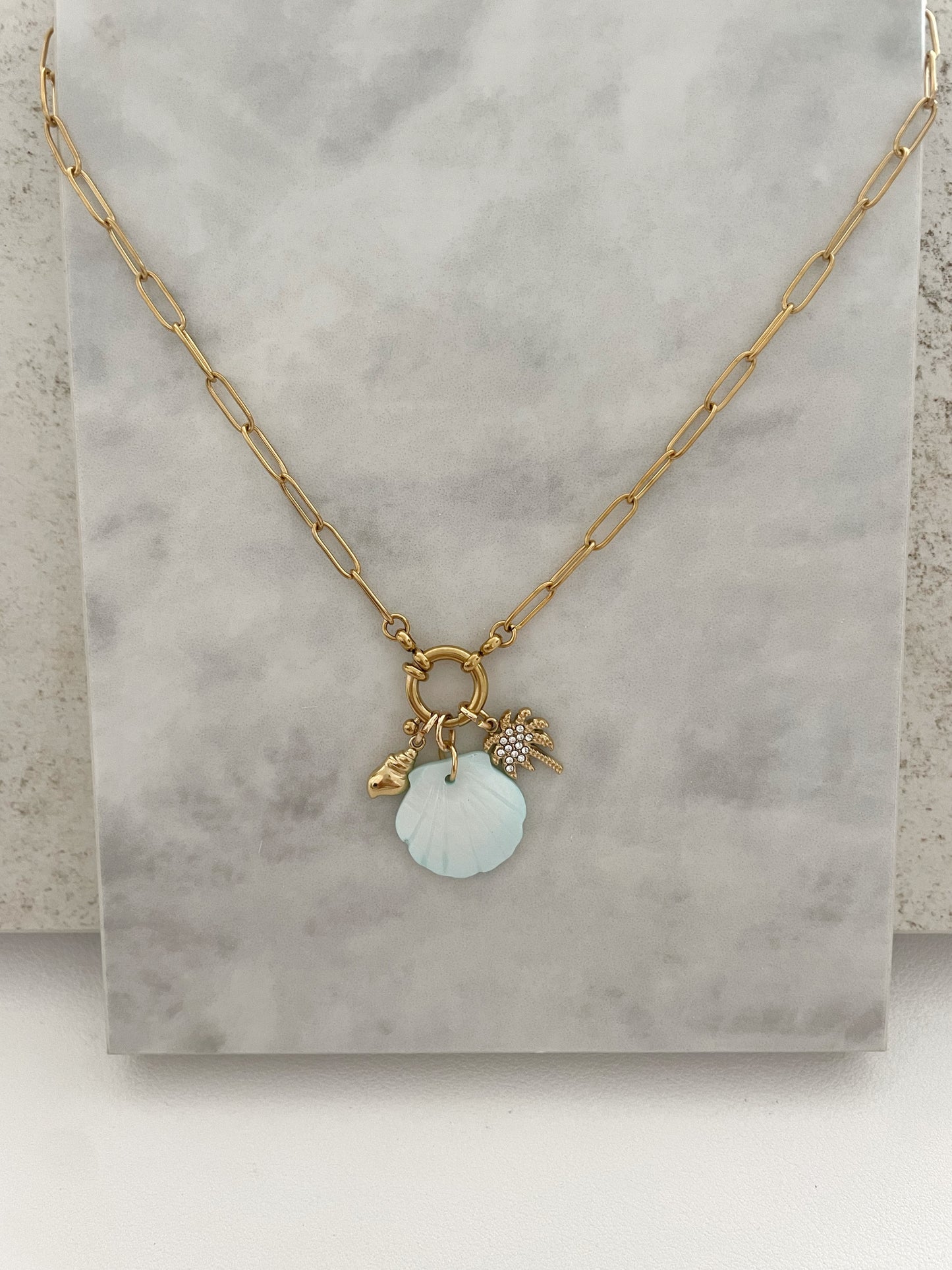 COLLAR ESLABONES PERSONALIZABLE ( incluye 3 charms)