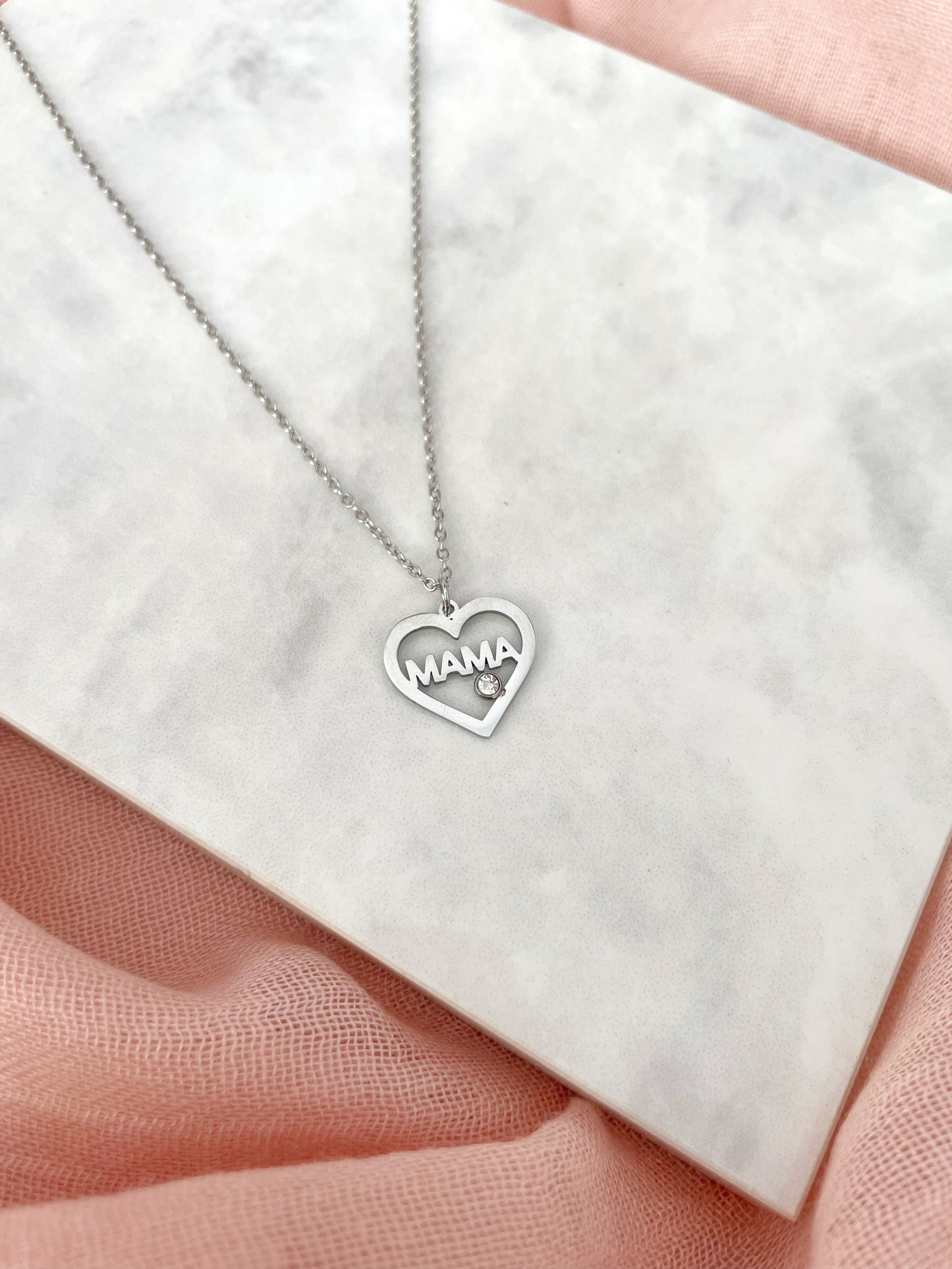 COLLAR CORAZON DE MAMÁ