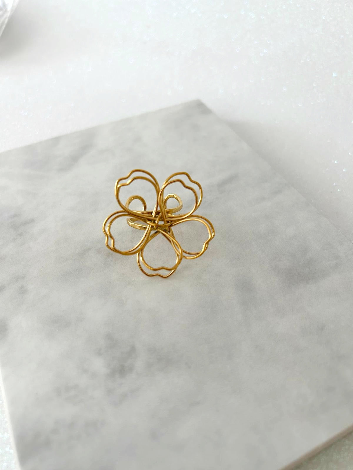 ANILLO DALIA