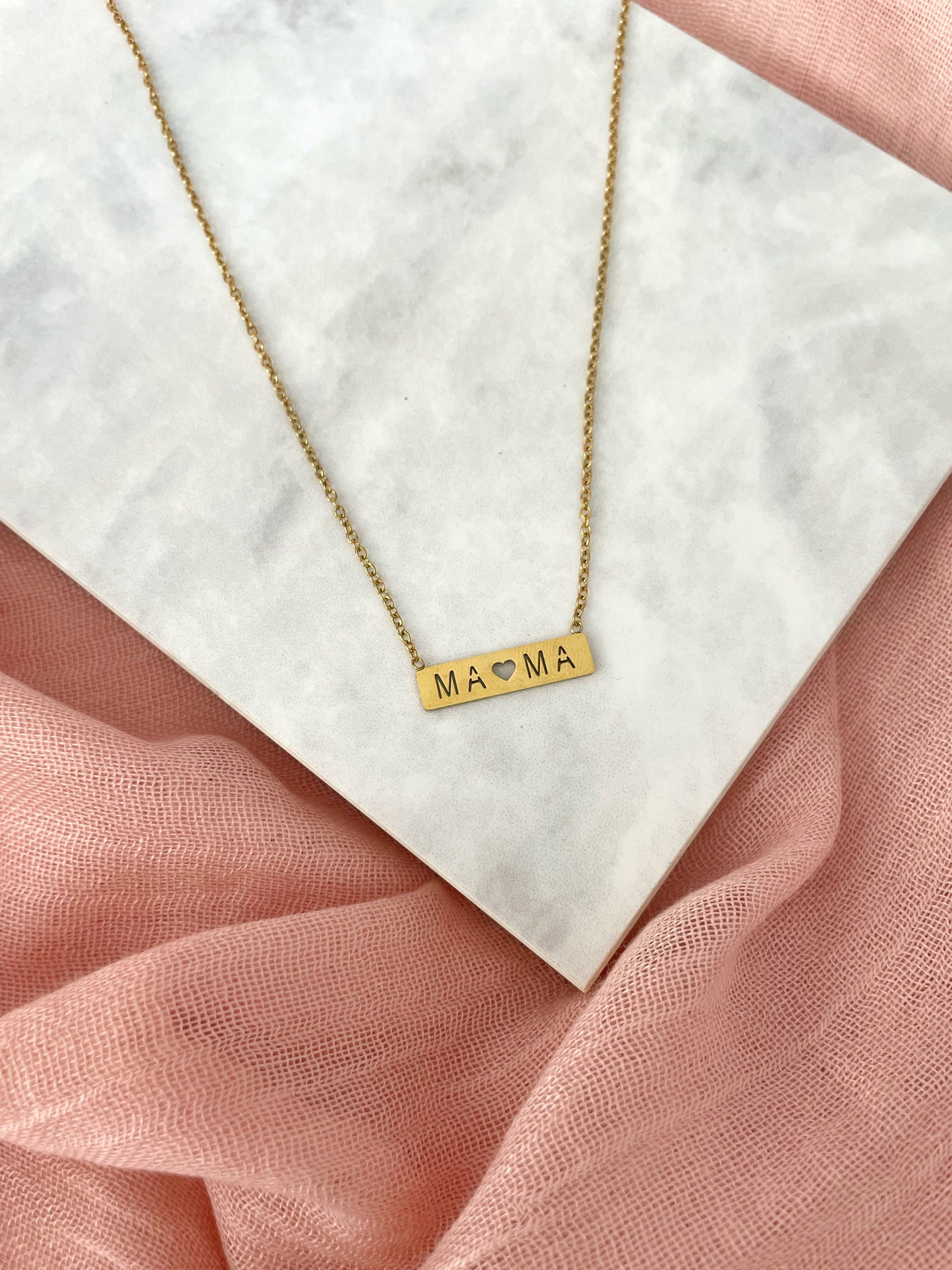 COLLAR MAMÁ PRESENTE