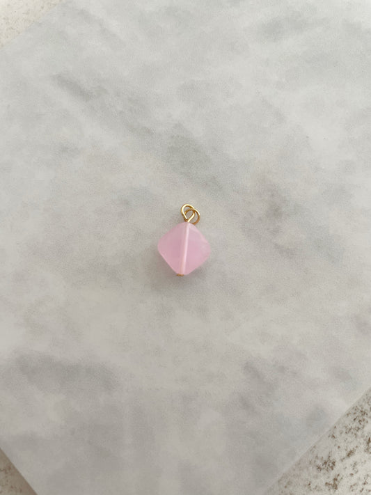 CHARM PIEDRA ROSA