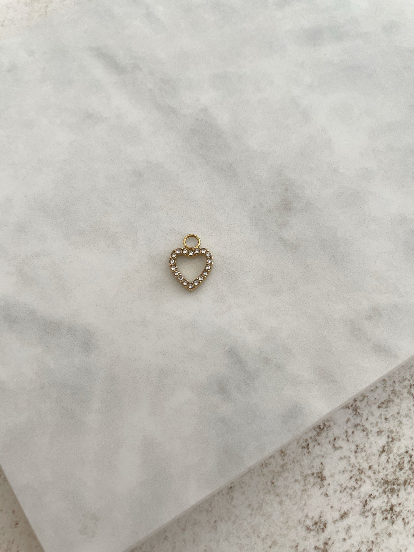 CHARM CORAZON ABIERTO CIRCONITAS