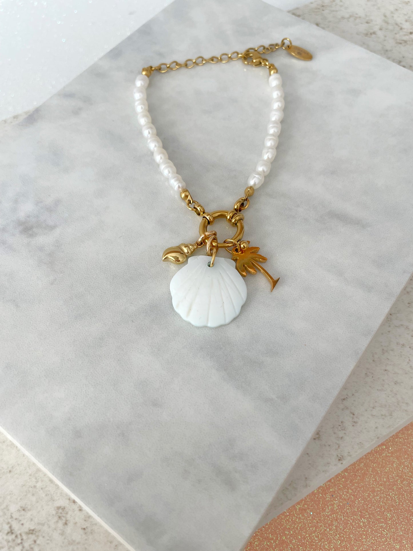 PULSERA PERLAS PARAISO PERSONALIZABLE (incluye 3 charms)